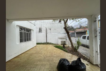 Casa à venda com 163m², 4 quartos e 2 vagas Casa à venda com 163m², 4 quartos e 2 vagasGaragem