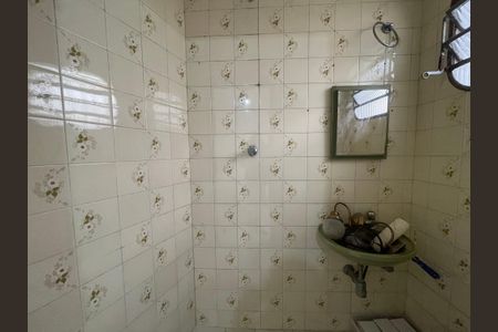 Casa à venda com 163m², 4 quartos e 2 vagas Casa à venda com 163m², 4 quartos e 2 vagasBanheiro de serviço