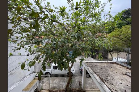 Casa à venda com 163m², 4 quartos e 2 vagas Casa à venda com 163m², 4 quartos e 2 vagasVista do Quarto 1