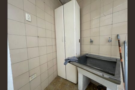 Casa à venda com 163m², 4 quartos e 2 vagas Casa à venda com 163m², 4 quartos e 2 vagasÁrea de Serviço