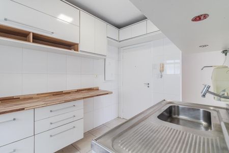 Apartamento à venda com 74m², 2 quartos e 1 vagaCozinha