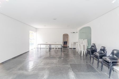 Apartamento à venda com 74m², 2 quartos e 1 vagaÁrea comum - Salão de festas