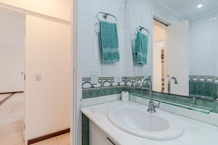 Apartamento à venda com 74m², 2 quartos e 1 vagaBanheiro