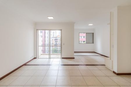 Sala de apartamento à venda com 2 quartos, 74m² em Vila Madalena, São Paulo