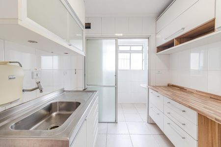 Apartamento à venda com 74m², 2 quartos e 1 vagaCozinha