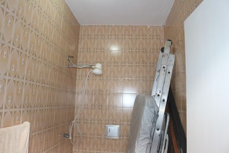 Casa à venda com 192m², 3 quartos e 4 vagasBanheiro 1