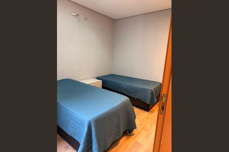 Casa à venda com 230m², 3 quartos e 2 vagasQuarto