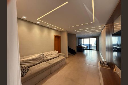 Casa à venda com 230m², 3 quartos e 2 vagasSala