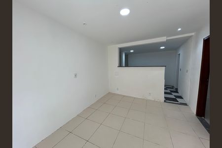 Casa para alugar com 75m², 2 quartos e sem vagaSala