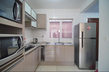 Casa à venda com 60m², 2 quartos e 2 vagasCozinha