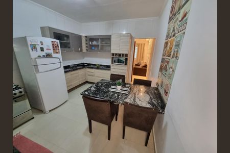 Casa à venda com 120m², 2 quartos e 2 vagas Casa à venda com 120m², 2 quartos e 2 vagasFoto 32