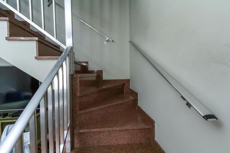 Casa à venda com 255m², 3 quartos e 4 vagasEscada