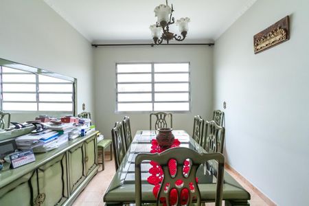 Casa à venda com 255m², 3 quartos e 4 vagasCopa