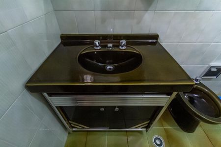 Casa à venda com 255m², 3 quartos e 4 vagasBanheiro da Suíte