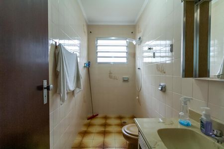 Casa à venda com 255m², 3 quartos e 4 vagasBanheiro Social 1