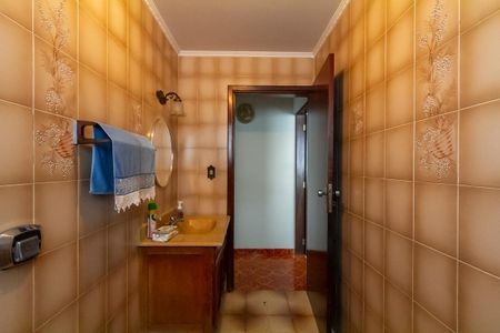 Casa à venda com 255m², 3 quartos e 4 vagasBanheiro Social 2