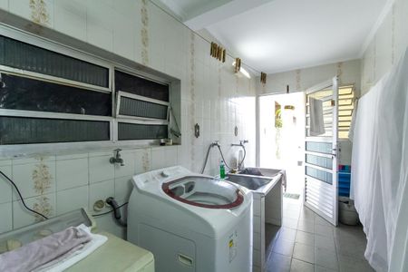 Casa à venda com 255m², 3 quartos e 4 vagasÁrea de Serviço