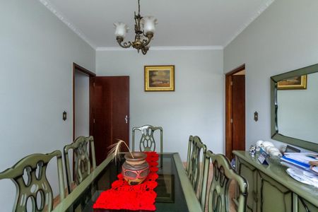 Casa à venda com 255m², 3 quartos e 4 vagasCopa