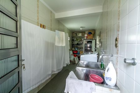 Casa à venda com 255m², 3 quartos e 4 vagasÁrea de Serviço