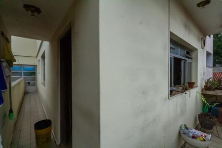 Casa à venda com 255m², 3 quartos e 4 vagasCorredor Lateral