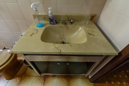 Casa à venda com 255m², 3 quartos e 4 vagasBanheiro Social 1