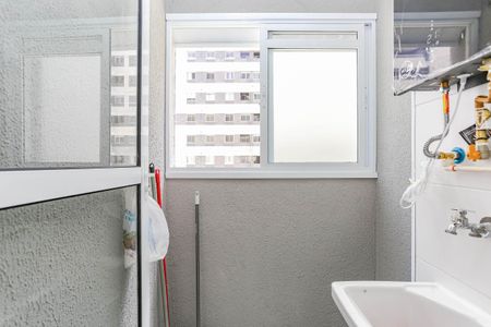 Apartamento para alugar com 38m², 2 quartos e sem vagaÁrea de Serviço