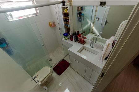 Casa à venda com 200m², 3 quartos e 2 vagasBanheiro da Suíte