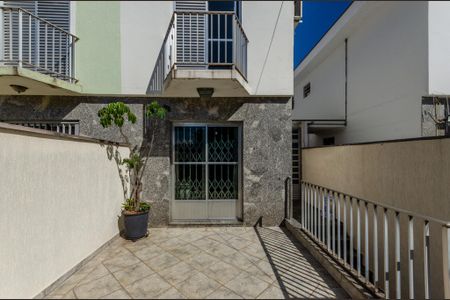 Casa à venda com 200m², 3 quartos e 2 vagasVaranda