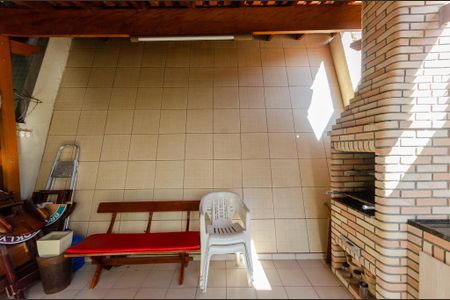 Casa à venda com 200m², 3 quartos e 2 vagasÁrea comum - Churrasqueira