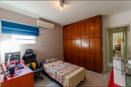Casa à venda com 200m², 3 quartos e 2 vagasQuarto 2