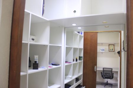 Casa à venda com 420m², 5 quartos e 4 vagasCloset da Suíte