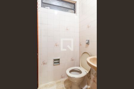 Casa à venda com 420m², 5 quartos e 4 vagas Casa à venda com 420m², 5 quartos e 4 vagasCasa 2