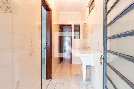 Casa à venda com 420m², 5 quartos e 4 vagas Casa à venda com 420m², 5 quartos e 4 vagasCasa 2