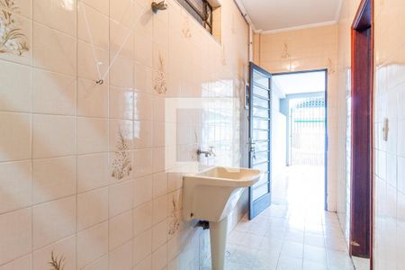 Casa à venda com 420m², 5 quartos e 4 vagas Casa à venda com 420m², 5 quartos e 4 vagasCasa 2