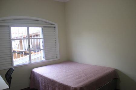 Casa à venda com 420m², 5 quartos e 4 vagasQuarto 2