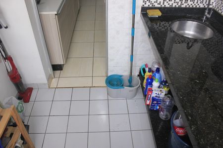 Apartamento à venda com 77m², 3 quartos e 1 vagaÁrea de Serviço