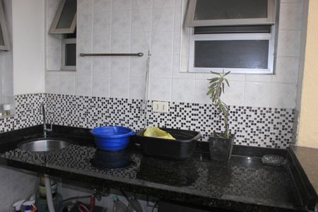 Apartamento à venda com 77m², 3 quartos e 1 vagaÁrea de Serviço