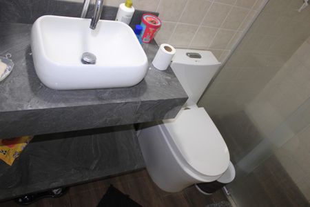 Apartamento à venda com 77m², 3 quartos e 1 vagaBanheiro social