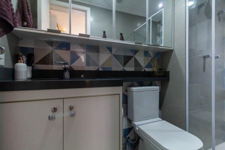 Apartamento à venda com 52m², 2 quartos e 1 vaga Apartamento à venda com 52m², 2 quartos e 1 vagaBanheiro da Suíte