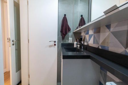 Apartamento à venda com 52m², 2 quartos e 1 vaga Apartamento à venda com 52m², 2 quartos e 1 vagaBanheiro da Suíte