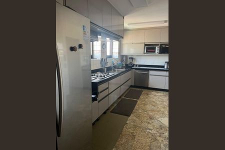 Apartamento para alugar com 560m², 4 quartos e 4 vagas Apartamento para alugar com 560m², 4 quartos e 4 vagasCozinha