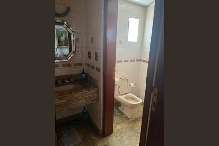 Apartamento para alugar com 560m², 4 quartos e 4 vagas Apartamento para alugar com 560m², 4 quartos e 4 vagasBanheiro 1