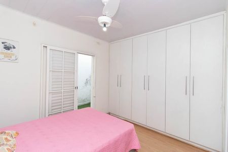 Casa à venda com 168m², 3 quartos e 2 vagasQuarto 1