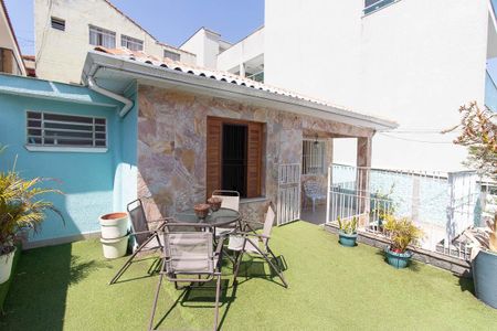 Casa à venda com 168m², 3 quartos e 2 vagasVaranda