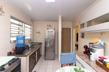 Casa à venda com 168m², 3 quartos e 2 vagasCozinha