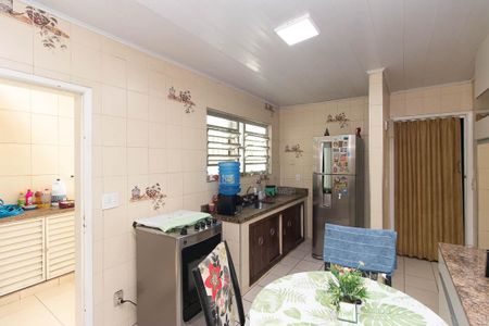 Casa à venda com 168m², 3 quartos e 2 vagasCozinha