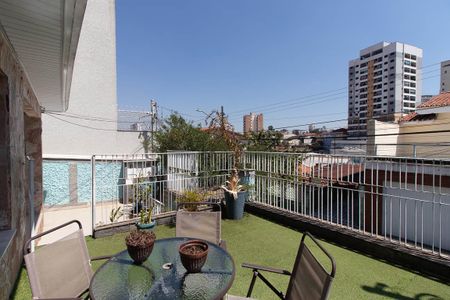 Casa à venda com 168m², 3 quartos e 2 vagasVaranda