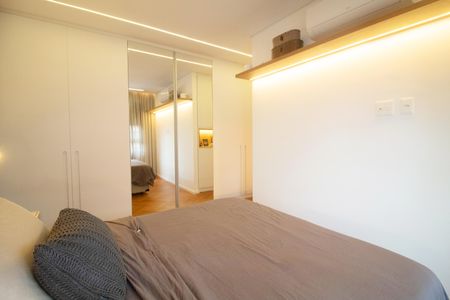 Apartamento à venda com 142m², 3 quartos e 2 vagas Apartamento à venda com 142m², 3 quartos e 2 vagasSuíte