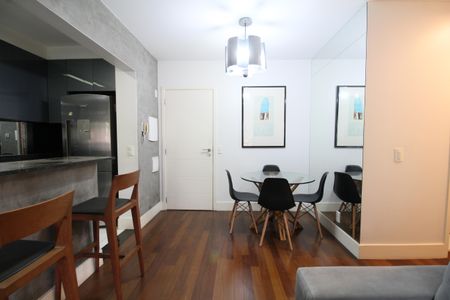 Sala de apartamento à venda com 2 quartos, 58m² em Jardim Leonor, São Paulo