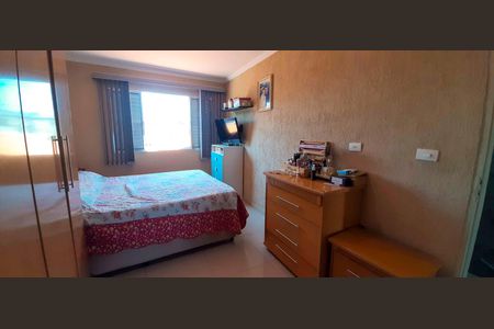 Quarto 1 de casa à venda com 3 quartos, 210m² em Jardim das Flores, Osasco